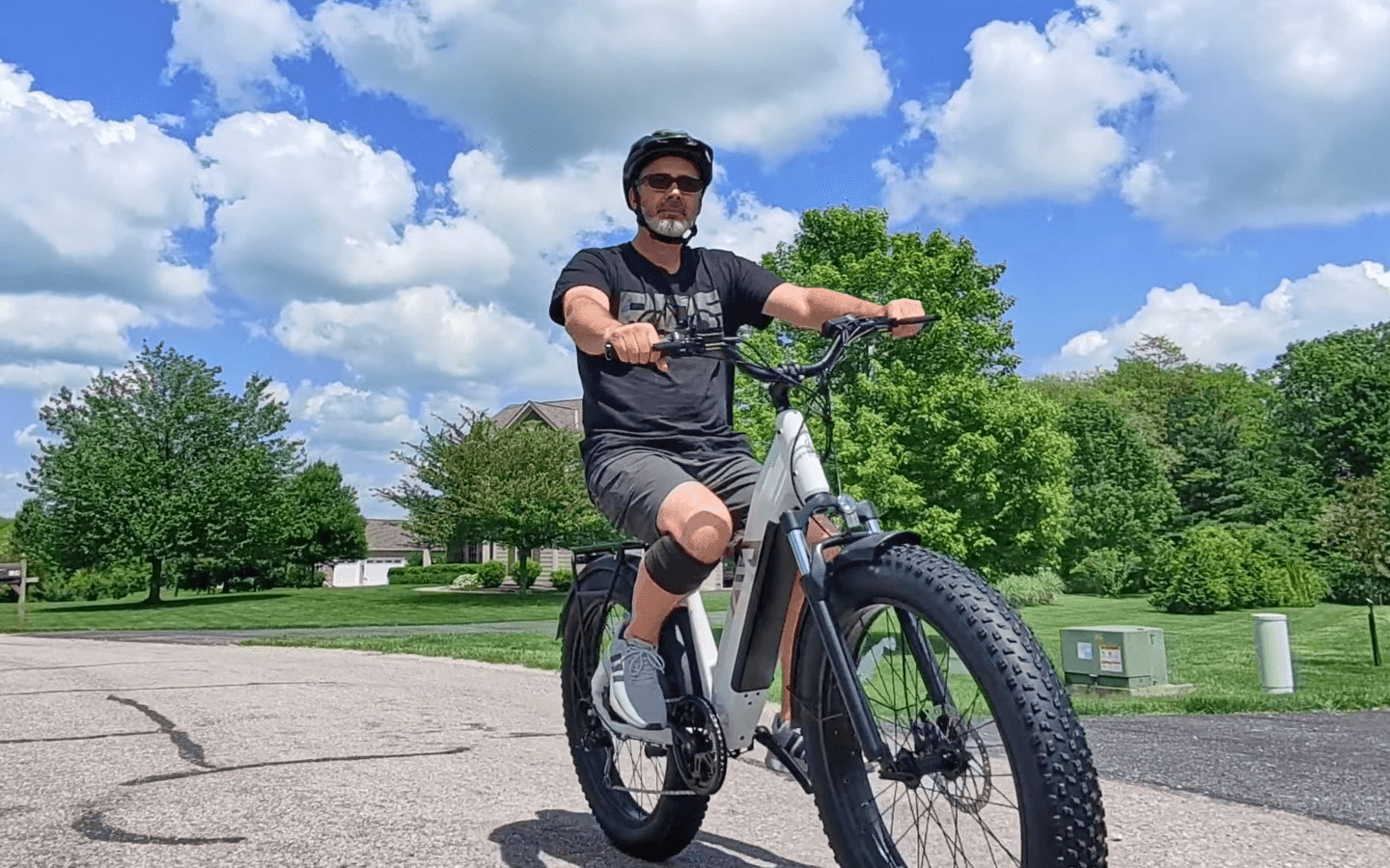 How to Choose a High-Performance, Budget-Friendly Electric Bike: A Comprehensive Guide - TST Ebike