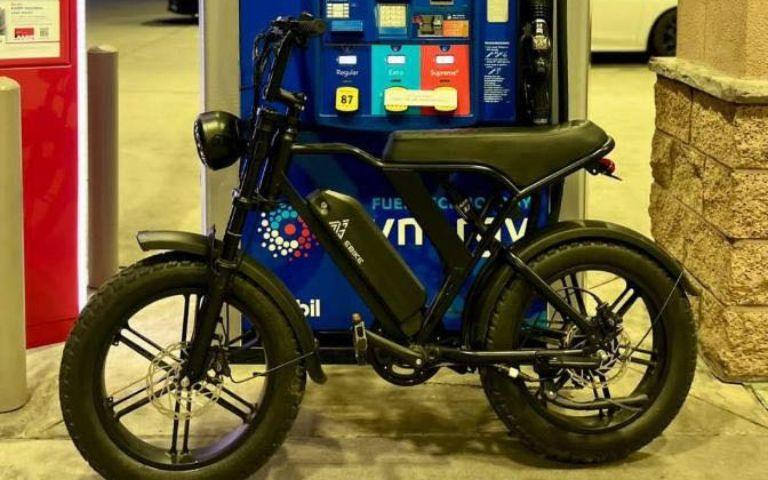 Why Teens Love Moped-Style eBikes: The Ultimate Guide - TST Ebike