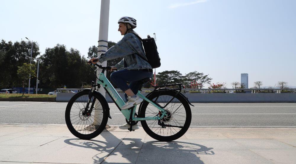 Step-Thru vs. Step Over E-Bikes: Choosing the Right Frame for Your Riding Style - TST Ebike