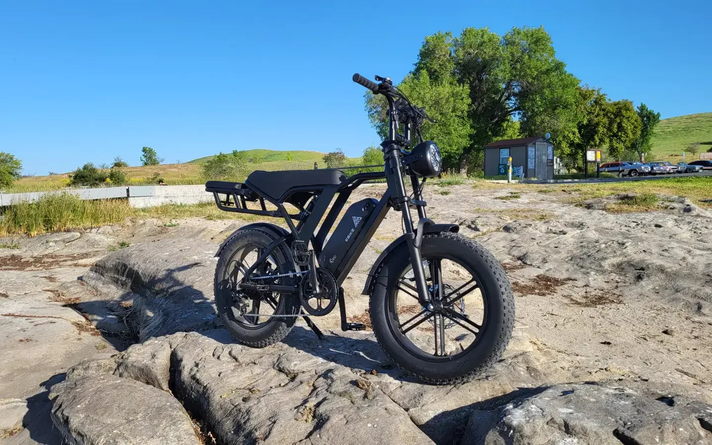 what-benefits-does-a-26-inch-fat-tire-ebike-offer
